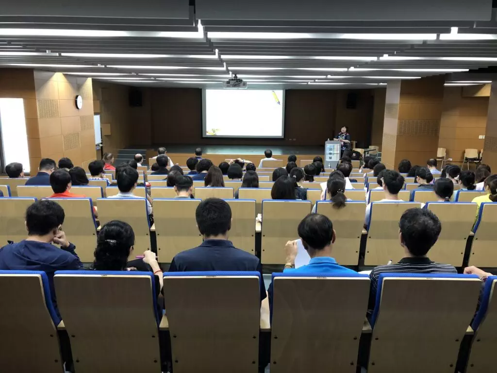 提升人事服務品質與專業 屏縣辦理「任免遷調法規案例研討」研習