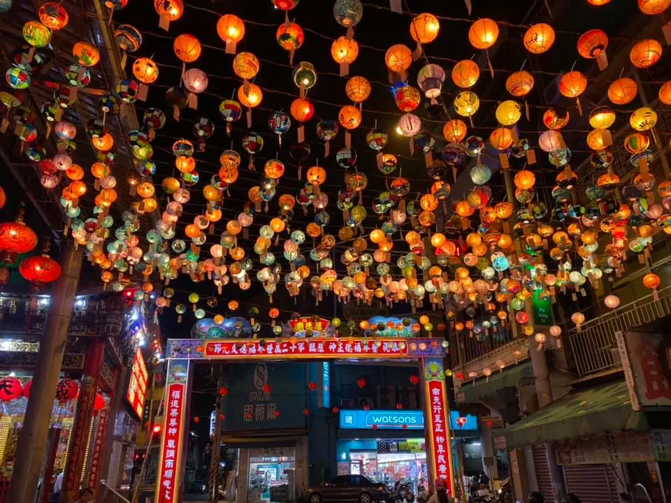廟宇門口。圖/節錄自粉絲專頁。