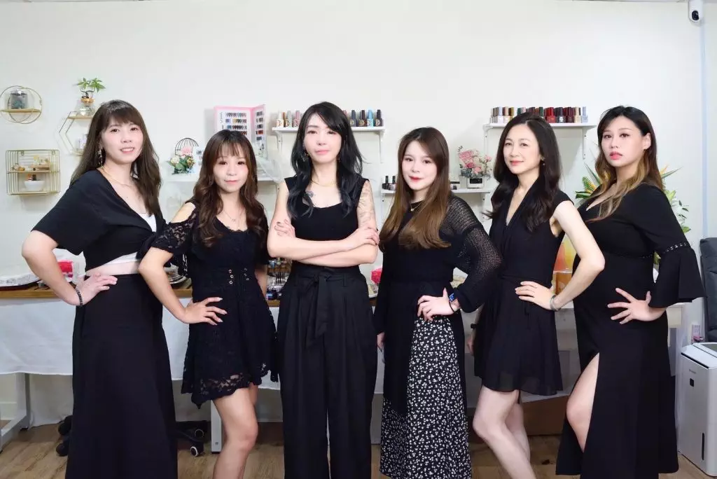 Line album 2021111 211102 19